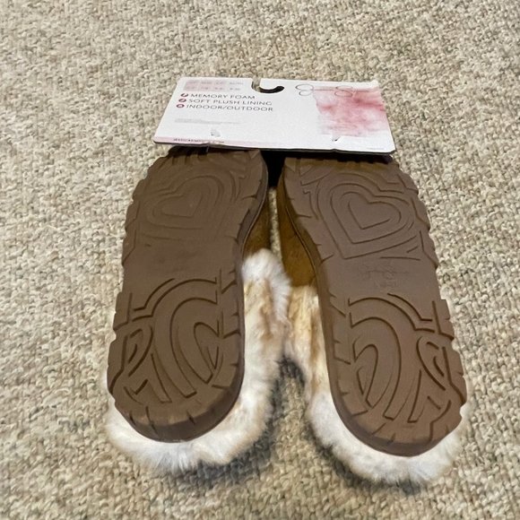 Jessica Simpson Faux Fur Lined Memory Foam Slippers - Picture 7 of 11